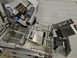 Extended Chute Flat Cartons Transparent Labels