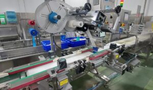 C-wrap labelling seafood tray products