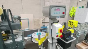 Case Labelling inline with a Case Sealer/Case Taper